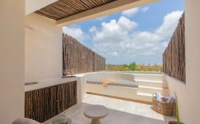 Private Pool And Rooftop In Aldea Zama, 24 7 Security In A Gated Community 15